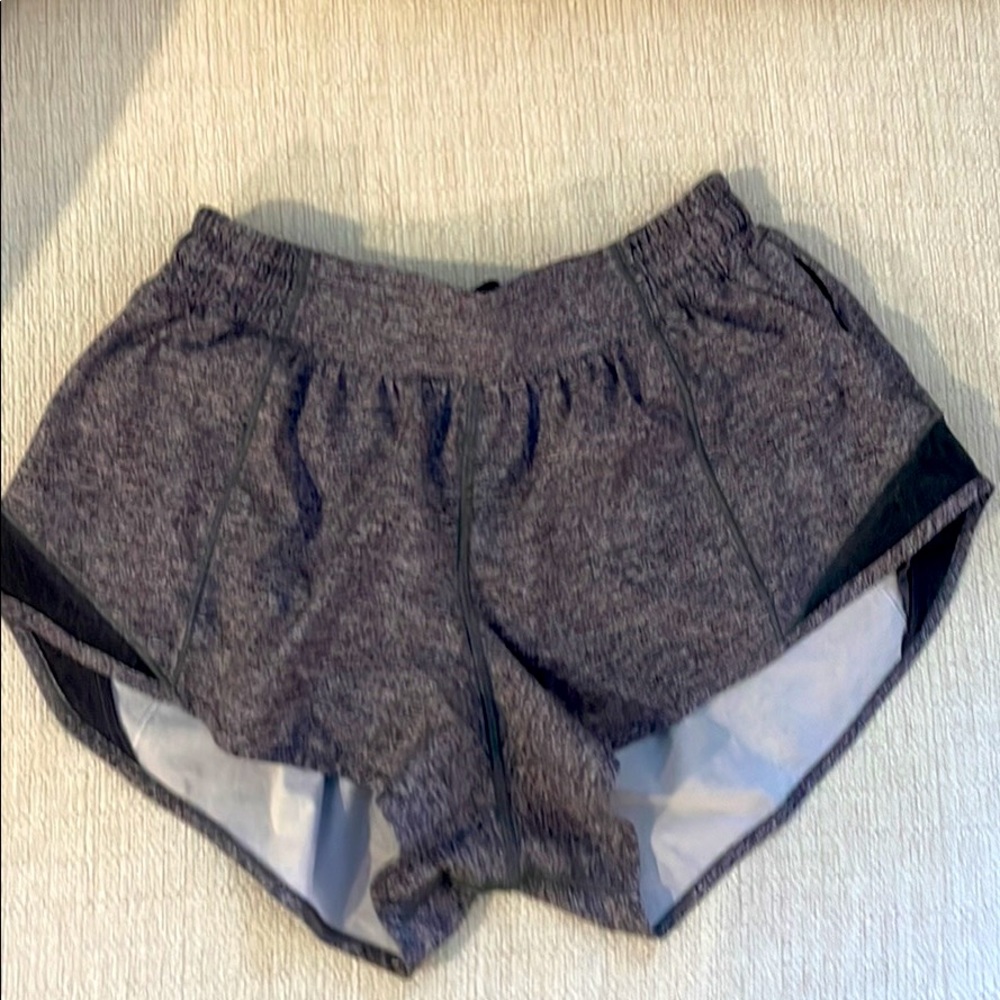 Lululemon size 6 shorts